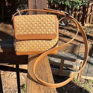 Vintage Nine West Tan/Brown Woven Crossbody “Button Down Mini” Natural NWT